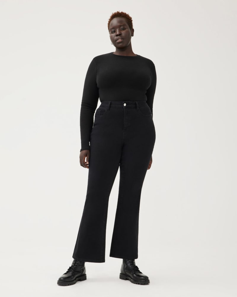 Front of a model wearing a size 18X30 NAO PLUS - BOOTCUT | INKWELL in INKWELL by Warp + Weft. | dia_product_style_image_id:293019